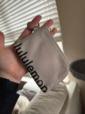 Clippable Card Pouch